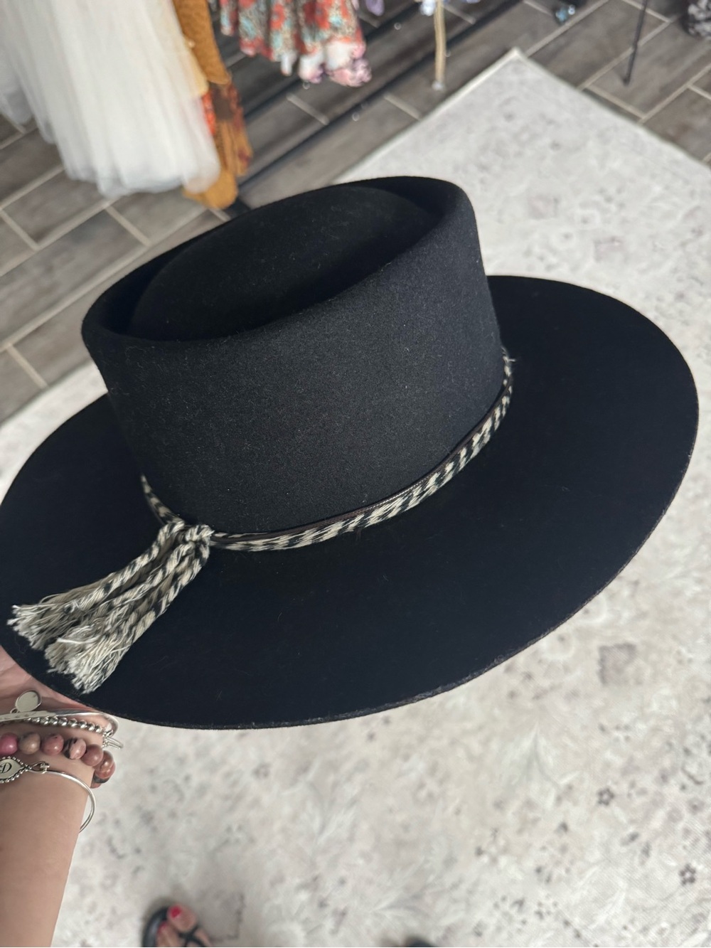 Olive & Pique womans boho Black Wide-Brim Hat with Braided Band OS